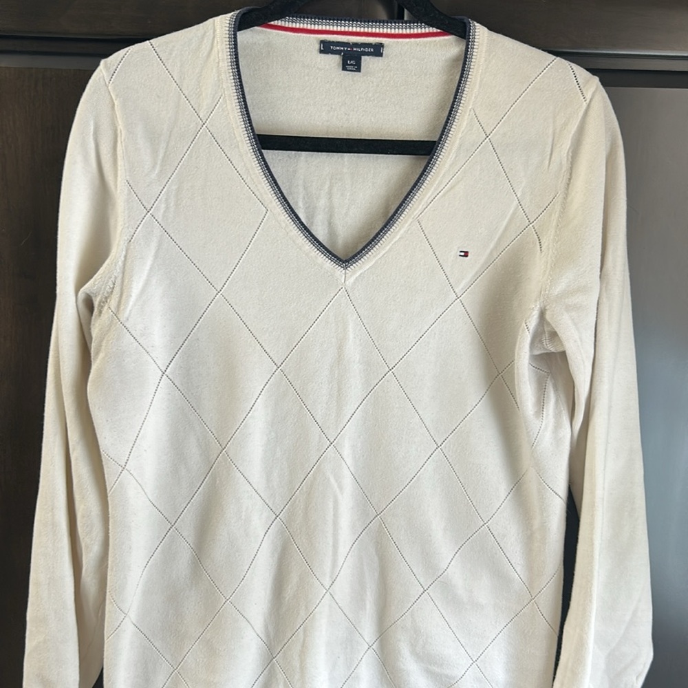 Tommy Hilfiger Women's Cream V-Neck Top